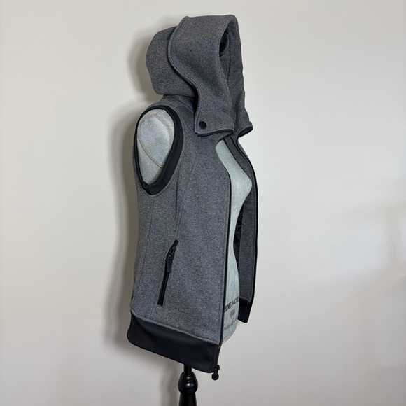 Burton Grey Sleeveless Hoodie Vest XSmall. - Picture 3 of 11